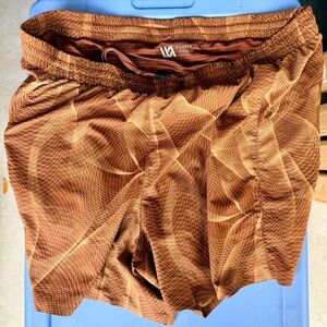 Men's Brown Geometric Athletic Shorts